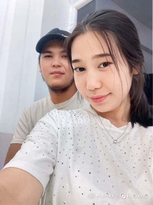 Family Reunion: A Joyful Embrace Captured on iPhone – AI Generated Video | Hailuo AI