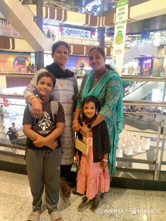 Family Bonding Moment in Modern Shopping Mall – AI Generated Video | Hailuo AI