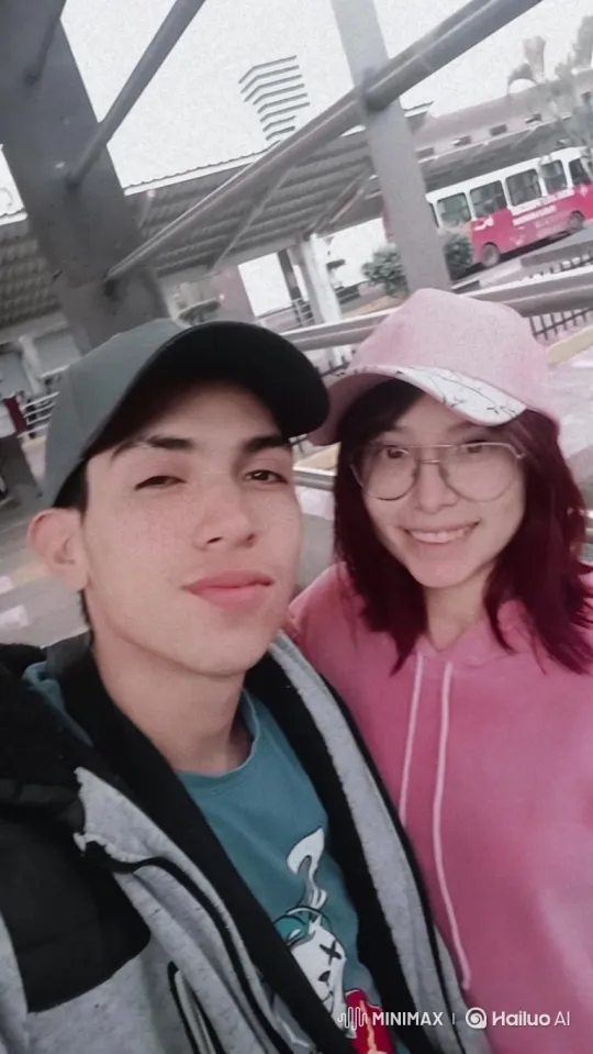 Cozy Family Moment Captured on Grainy Video – AI Generated Video | Hailuo AI