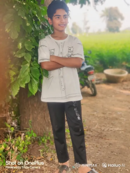 Young Man Meets Narendra Modi by a Tree, Shares Handshake – AI Generated Video | Hailuo AI