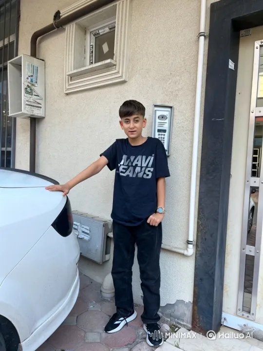 Young Boy Detained by Police in Driveway – AI Generated Video | Hailuo AI