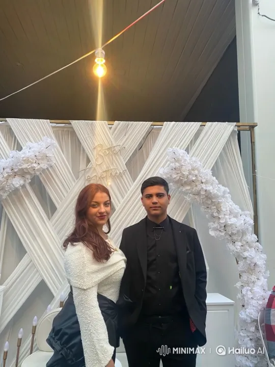 Family Portrait: Couple and Child Embrace – AI Generated Video | Hailuo AI