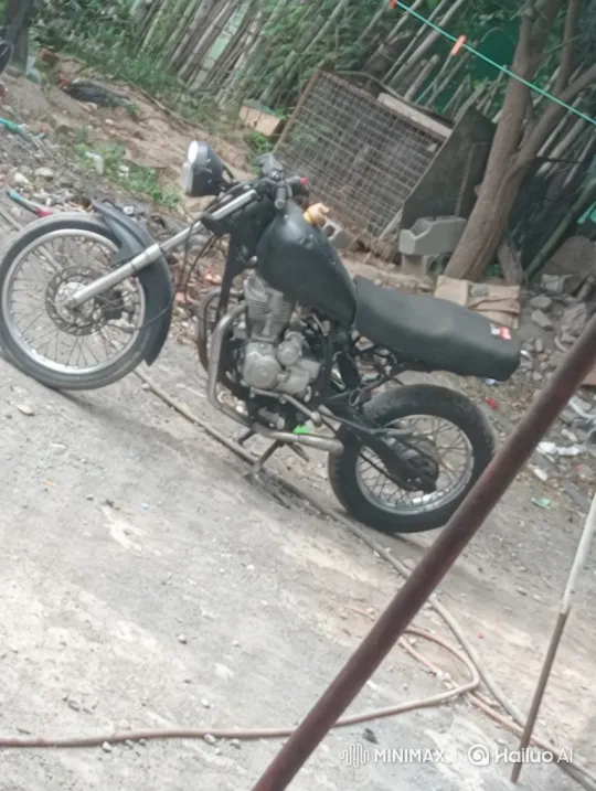 Custom Motorcycle Air Suspension Test – AI Generated Video | Hailuo AI
