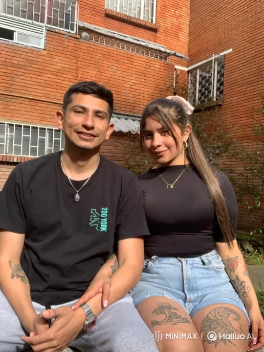 Family Happiness Captured in a Park Scene – AI Generated Video | Hailuo AI