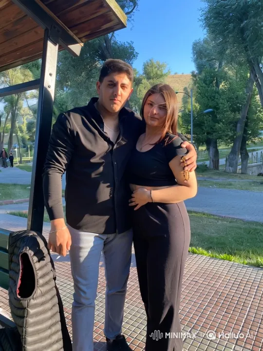 Family Reunion in the Park Captured on Video – AI Generated Video | Hailuo AI