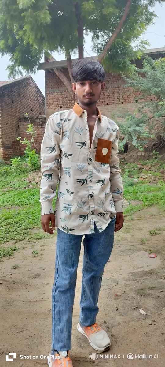 Young Man Meets PM Modi Lookalike in Rural Setting – AI Generated Video | Hailuo AI