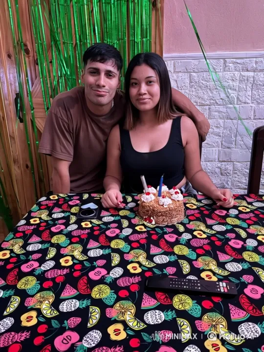 Family Celebration: Birthday Hug in Sunny Park – AI Generated Video | Hailuo AI