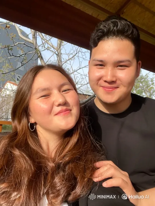 Couple and Daughter Share Loving Embrace – AI Generated Video | Hailuo AI