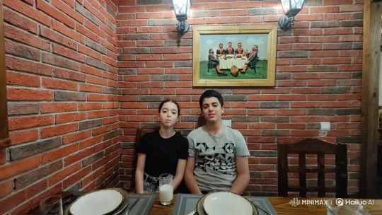 Children Surprised by a Lion at Dining Table – AI Generated Video | Hailuo AI
