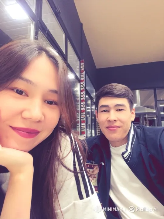 Young Family Embraces in a Joyful Summer Moment – AI Generated Video | Hailuo AI