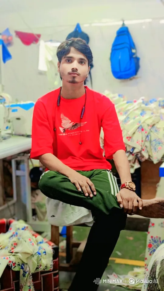 Young Man in Workshop with a Friendly Smile – AI Generated Video | Hailuo AI