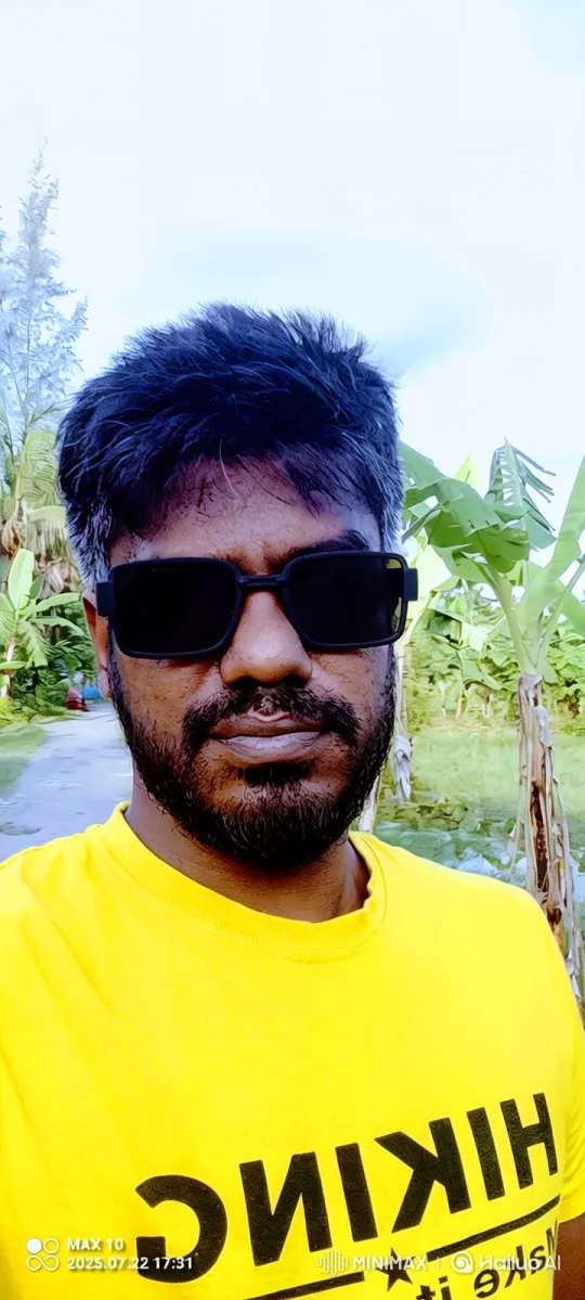 Romantic Couple in Park at Golden Hour – AI Generated Video | Hailuo AI