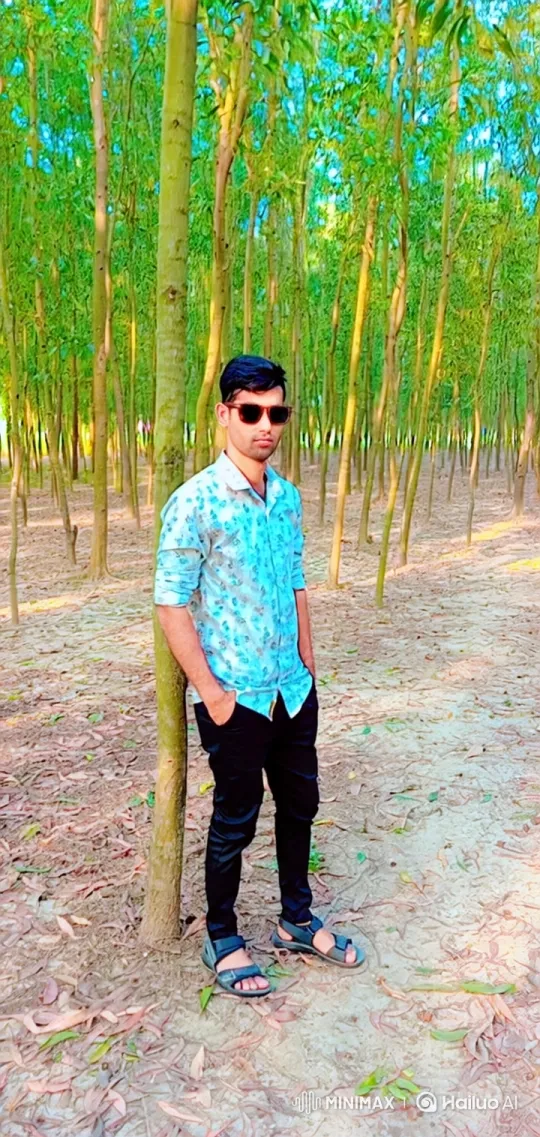 Young Couple Shares a Quiet Moment in a Golden Park – AI Generated Video | Hailuo AI