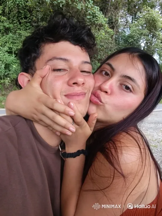 Family Embrace Captured on Rural Roadside – AI Generated Video | Hailuo AI