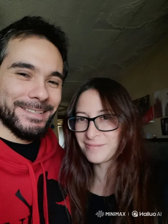 Family Portrait: A Couple and Their Child's Joyful Moment – AI Generated Video | Hailuo AI