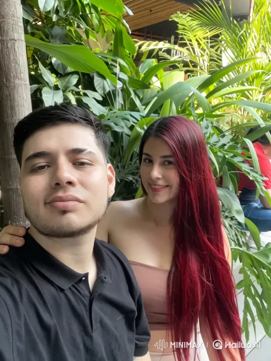 Family Bliss Captured in Intimate, Candid Video – AI Generated Video | Hailuo AI