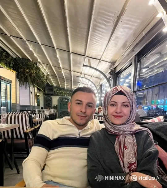 Family Bonding Moment in a Modern Restaurant – AI Generated Video | Hailuo AI