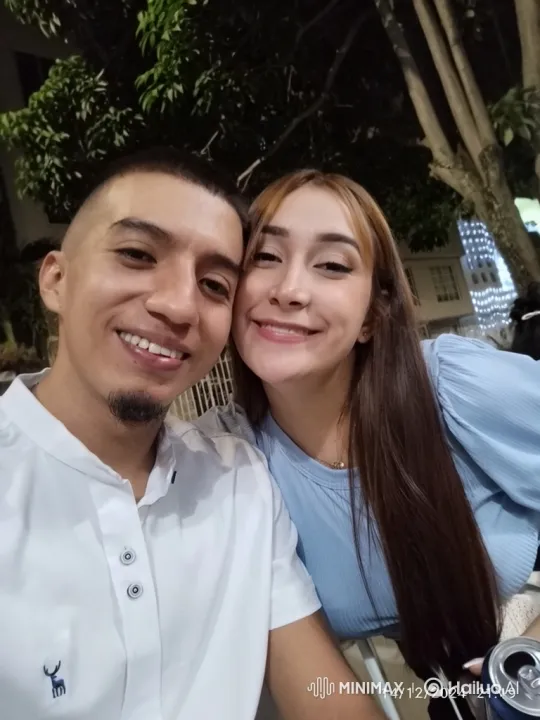 Family Embrace in Serene Urban Evening – AI Generated Video | Hailuo AI