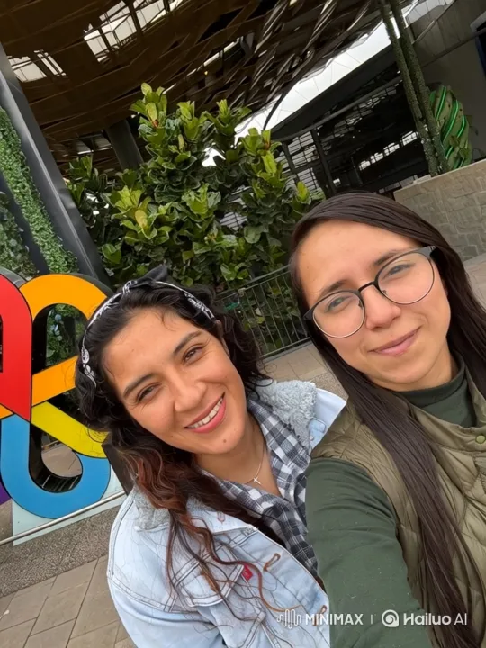 Family Portrait: Two Women and Their Twins – AI Generated Video | Hailuo AI