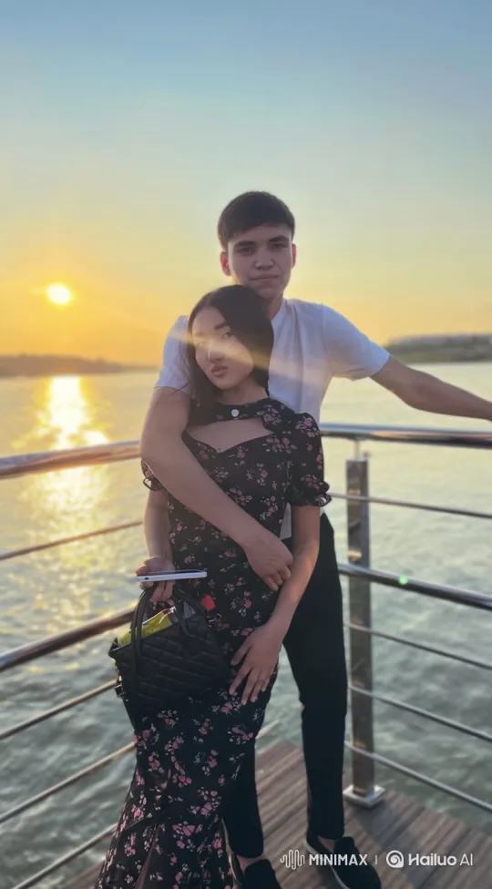 Couple and Daughter Share Intimate Summer Hug – AI Generated Video | Hailuo AI