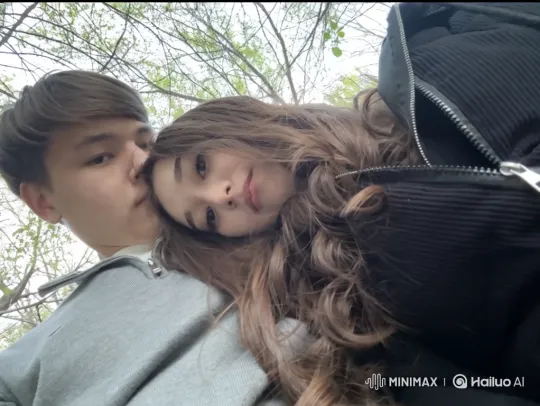Family Embraces Under Summer Lights – AI Generated Video | Hailuo AI