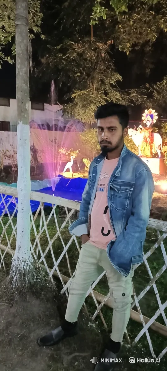 Young Couple's Serene Encounter in a Golden-Hour Park – AI Generated Video | Hailuo AI