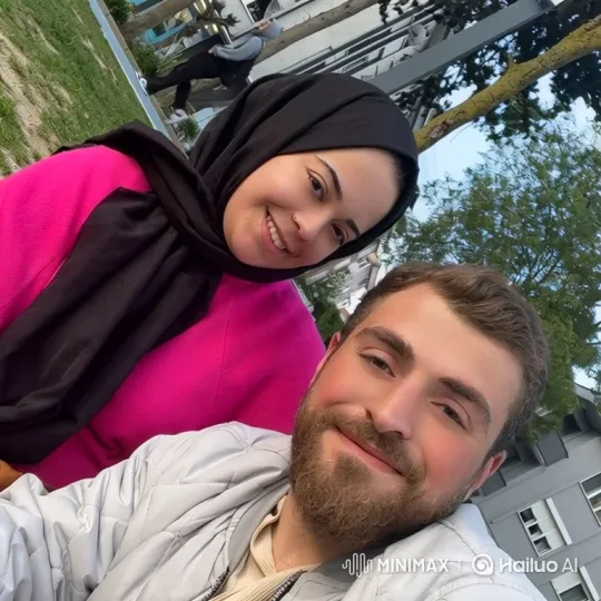Family Embrace Captured on Summer Evening – AI Generated Video | Hailuo AI