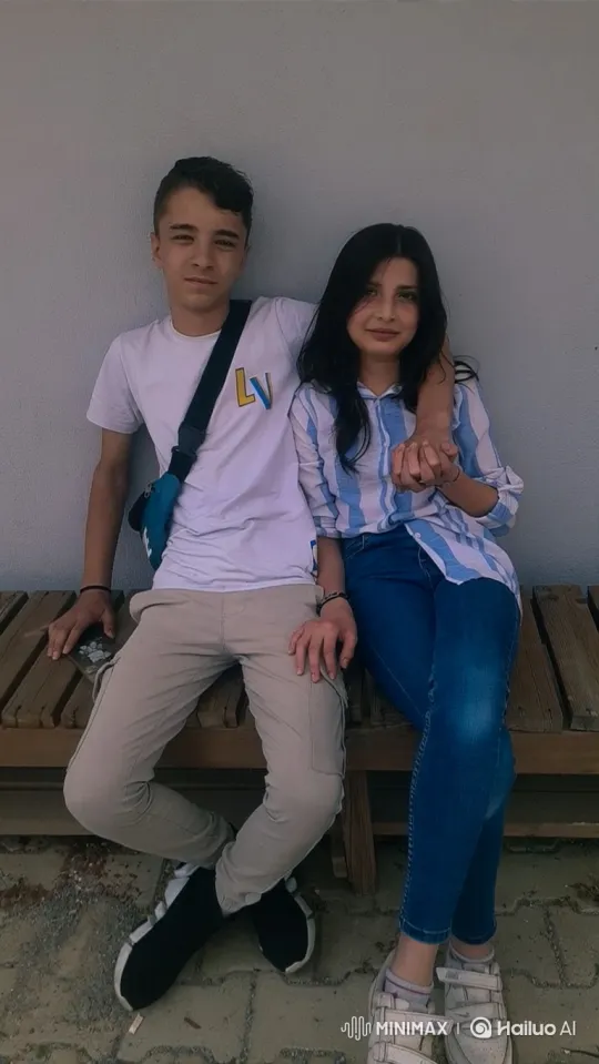 Young Couple's Intimate Moment on a Bench – AI Generated Video | Hailuo AI