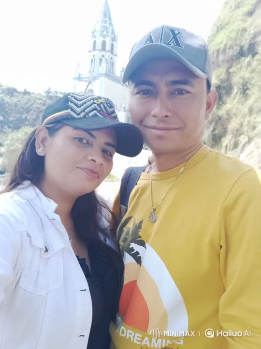 Family Portrait: Couple and Daughter Share Loving Moment – AI Generated Video | Hailuo AI