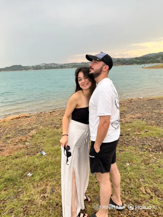 Family Embrace Captured on iPhone Video – AI Generated Video | Hailuo AI