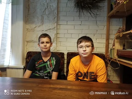 Two Boys Argue and Fight at Table – AI Generated Video | Hailuo AI