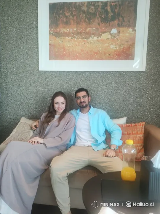 Couple on Couch Displaying Intimate Affection – AI Generated Video | Hailuo AI