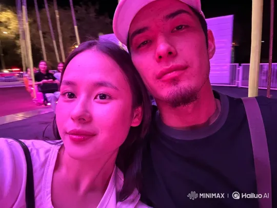 Couple's Intense Fight Transforms into Dramatic Aerial Battle – AI Generated Video | Hailuo AI