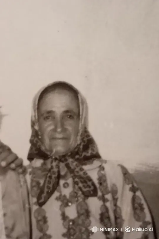 Vintage Portrait: A Wise Woman's Serene Smile – AI Generated Video | Hailuo AI