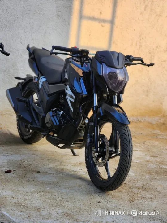 Motorcycle Transforms into Futuristic Personal Jet – AI Generated Video | Hailuo AI