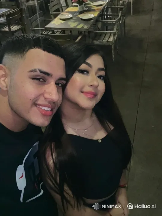 Family Portrait: Couple and Young Daughter's Warm Smile – AI Generated Video | Hailuo AI