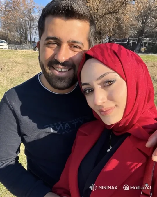 Family Reunion in Park: Warm Summer Evening Hug – AI Generated Video | Hailuo AI