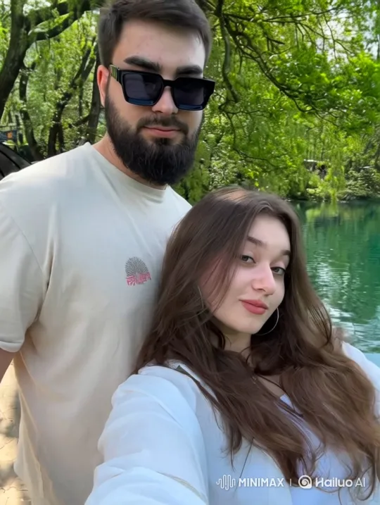 Family Embrace Captured on Intimate Night Video – AI Generated Video | Hailuo AI