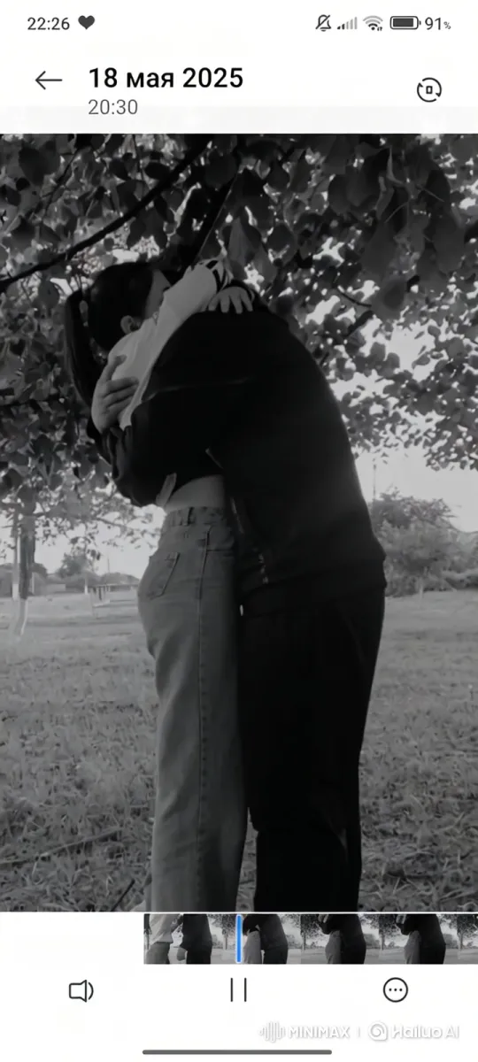Family Embrace in Dusk-Lit Park – AI Generated Video | Hailuo AI