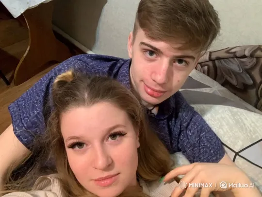 Family Reunion: A Summer Evening's Joyful Embrace – AI Generated Video | Hailuo AI