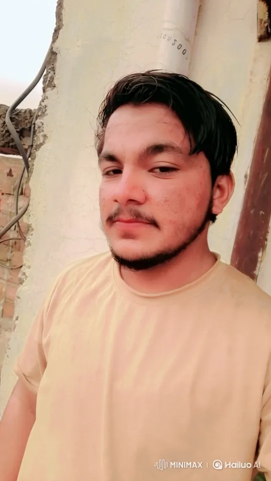 Serene Park Encounter of Young Couple in Golden Hour – AI Generated Video | Hailuo AI