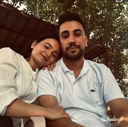 Young Couple and Daughter's Heartwarming Embrace Captured – AI Generated Video | Hailuo AI