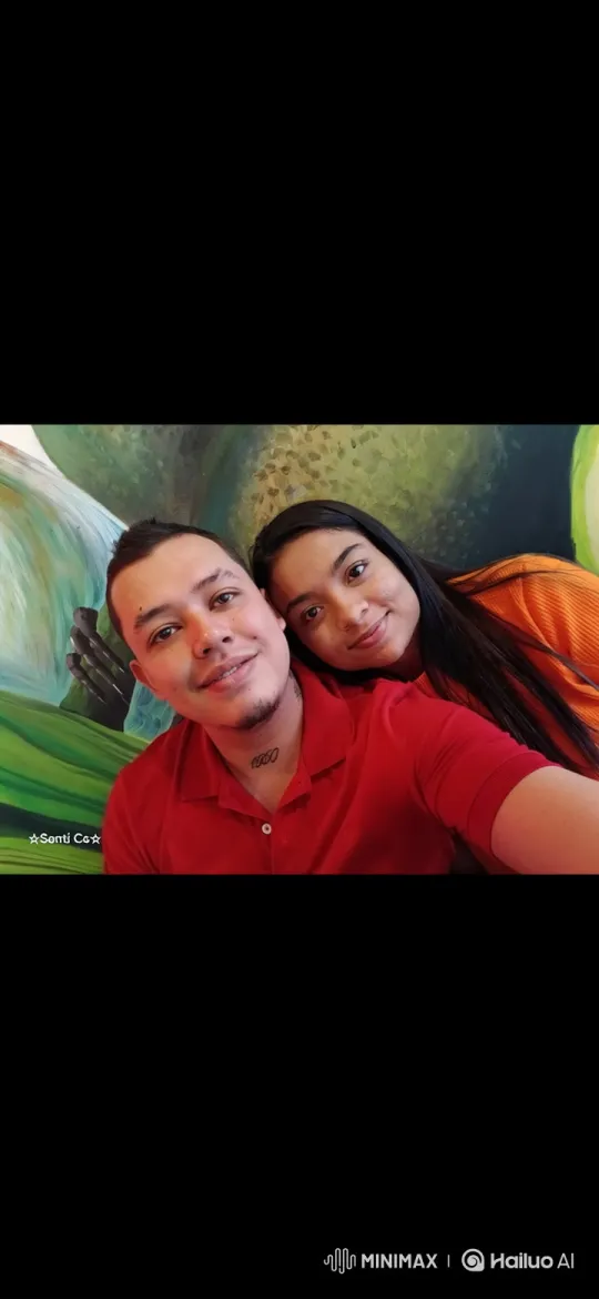 Family Embrace Captured in Intimate Video – AI Generated Video | Hailuo AI