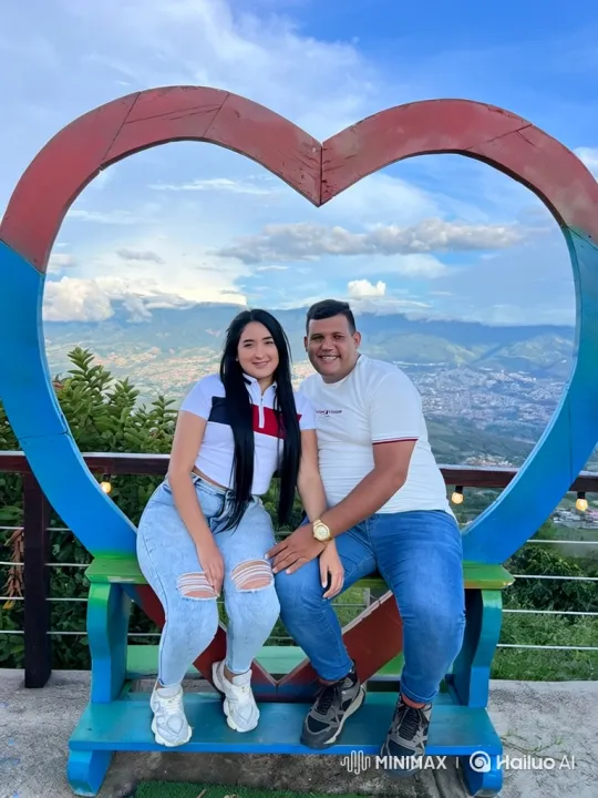Heartwarming Family Moment Captured on Video – AI Generated Video | Hailuo AI