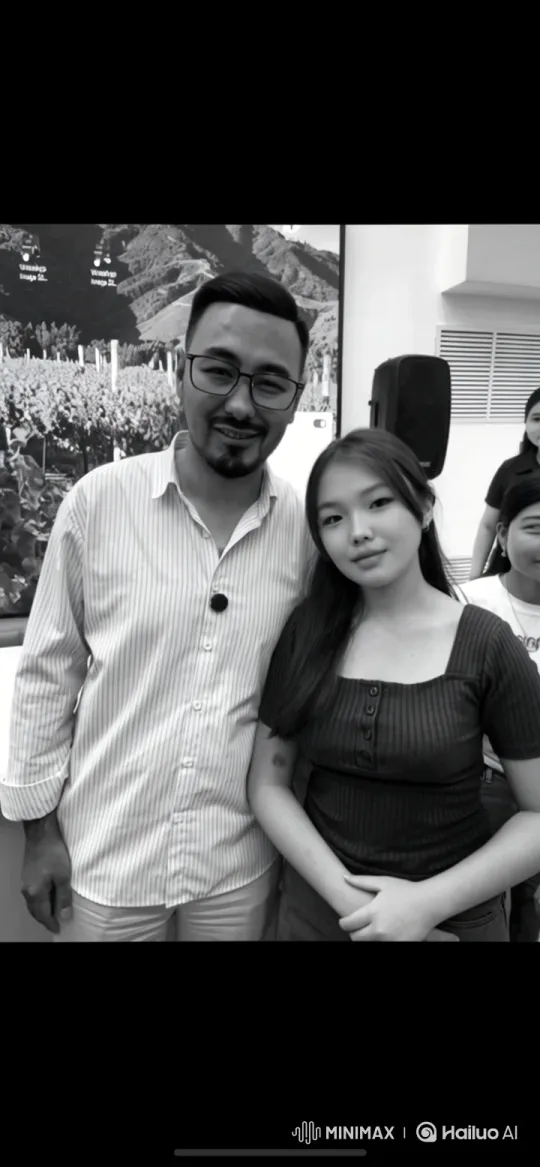 Family Reunion: Couple and Daughter's Loving Embrace – AI Generated Video | Hailuo AI