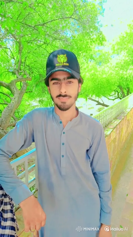 Young Couple Shares a Serene Moment in a Golden-Hour Park – AI Generated Video | Hailuo AI