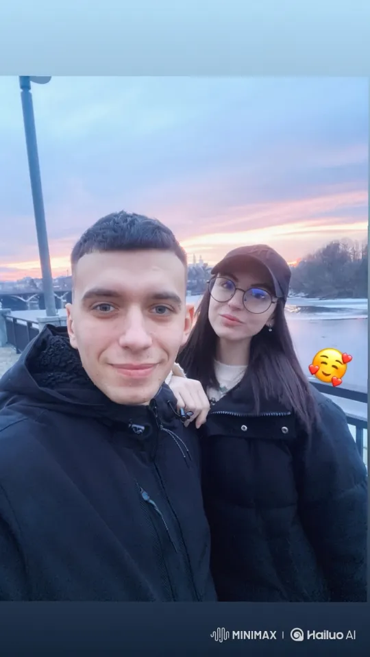 Family Reunion: Summer Evening's Loving Embrace – AI Generated Video | Hailuo AI