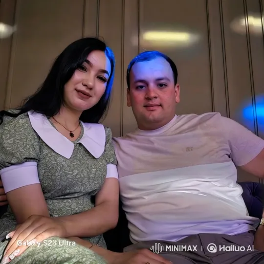 Family Embrace Captured on a Summer Evening – AI Generated Video | Hailuo AI