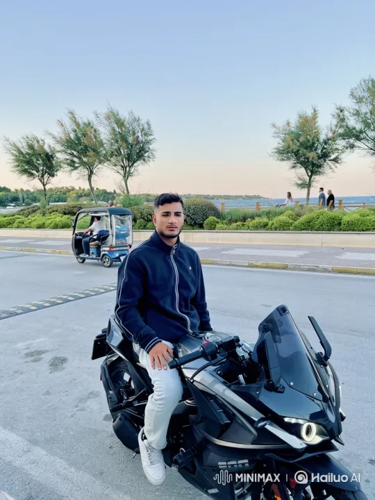 Young Man Evades Police on Coastal Road Chase – AI Generated Video | Hailuo AI