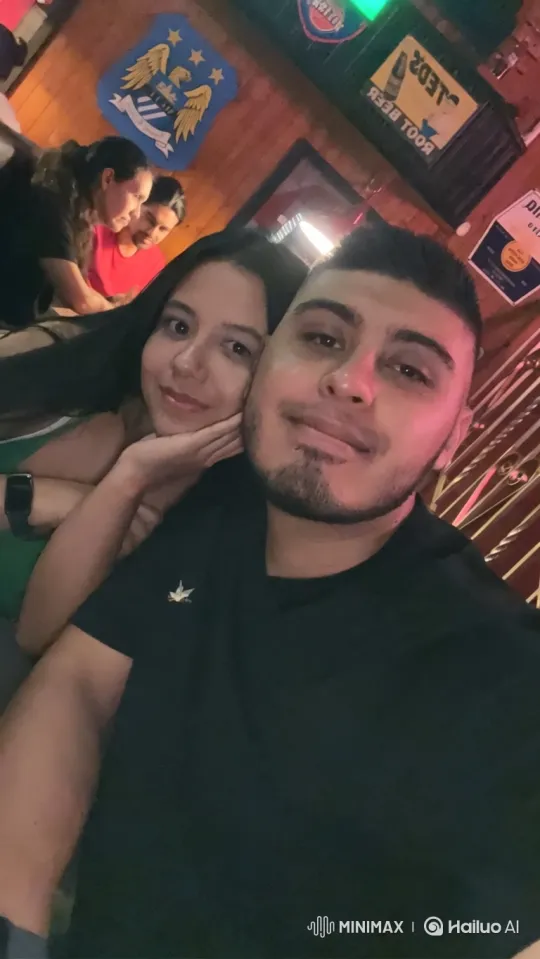 Family Portrait in a Cozy Bar Setting – AI Generated Video | Hailuo AI